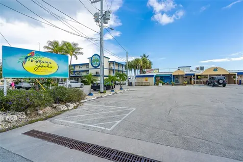 410 10th Street Key Colony Beach FL 33051