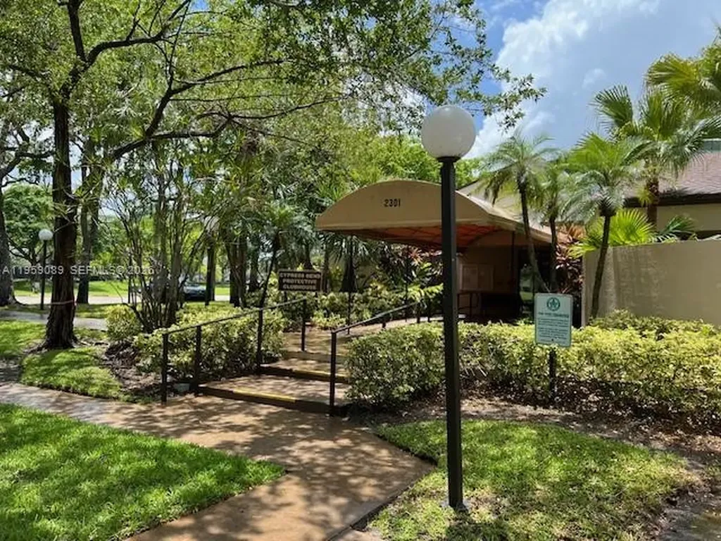 2226 N Cypress Bend Drive Pompano Beach FL 33069