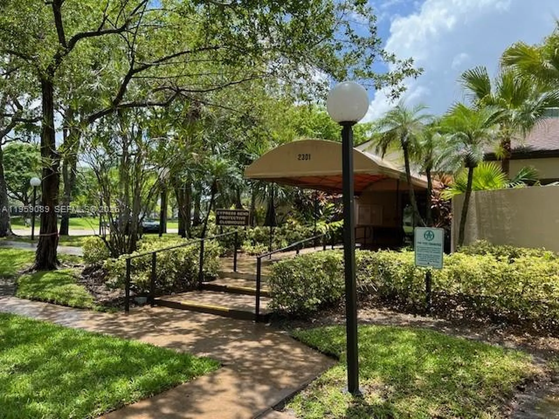 2226 N Cypress Bend Drive Pompano Beach FL 33069