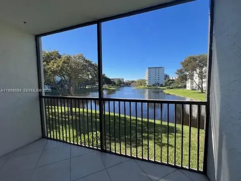 2226 N Cypress Bend Drive Pompano Beach FL 33069