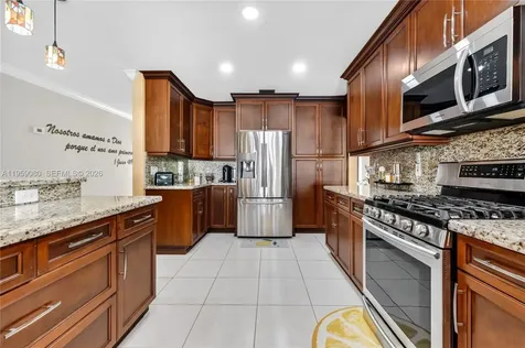 19225 SW 186th Street Miami FL 33187