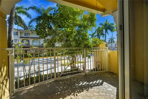 8964 W Flagler Street Miami FL 33174