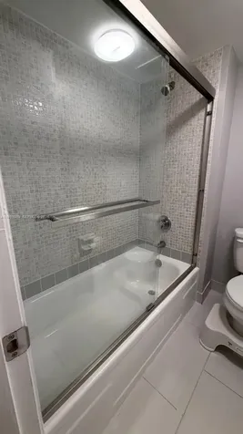 402 Lakeview Drive Weston FL 33326