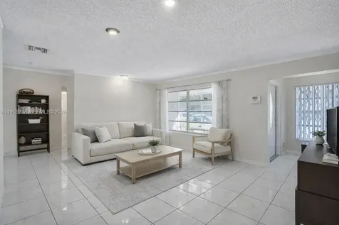 4927 NW 55th Court Tamarac FL 33319