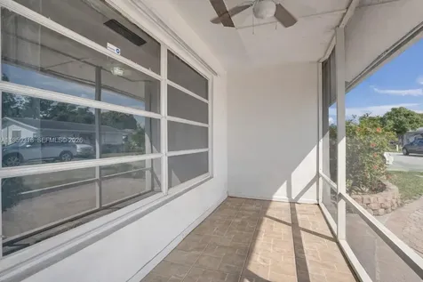 4927 NW 55th Court Tamarac FL 33319