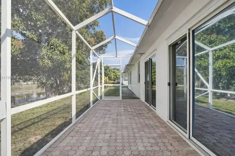 4927 NW 55th Court Tamarac FL 33319