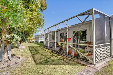 4927 NW 55th Court Tamarac FL 33319