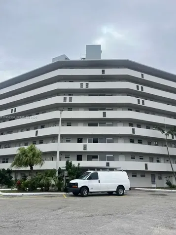 1750 NE 191st Street Miami FL 33179