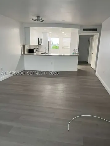 1750 NE 191st Street Miami FL 33179
