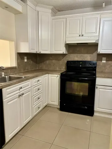 1800 SW 81st Avenue North Lauderdale FL 33068