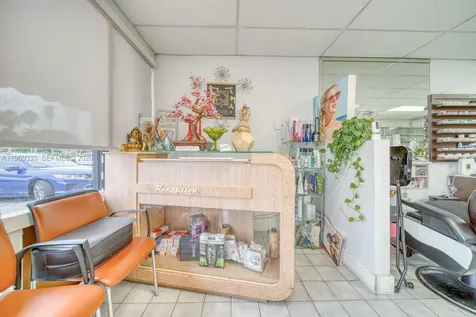 Full-service Beauty Salon For Sale In Sweetwater Sweetwater FL 33174
