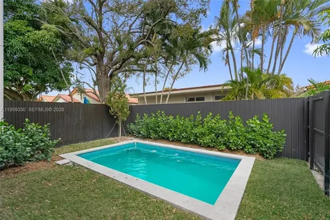 1431 SW 20th Street Miami FL 33145