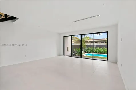 1431 SW 20th Street Miami FL 33145
