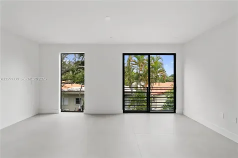 1431 SW 20th Street Miami FL 33145