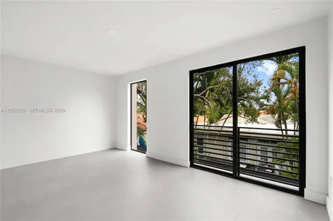 1431 SW 20th Street Miami FL 33145