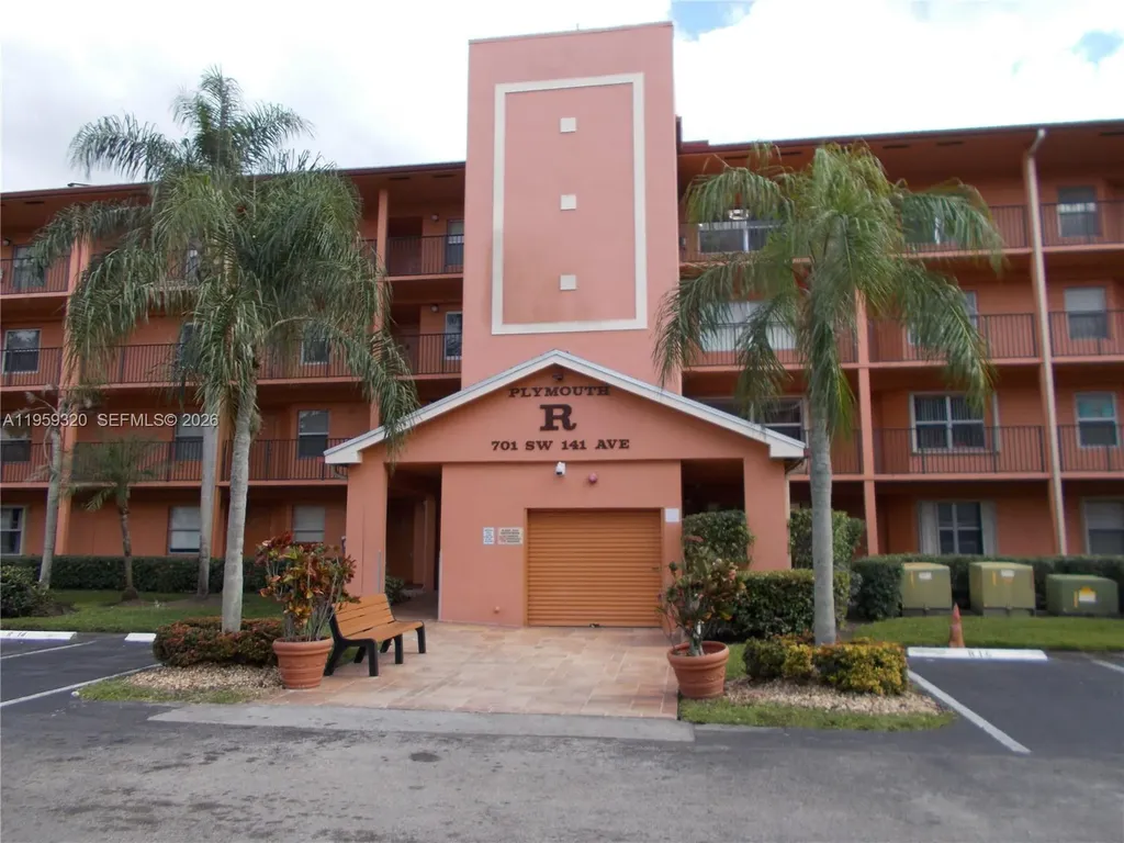 701 SW 141st Avenue Pembroke Pines FL 33027