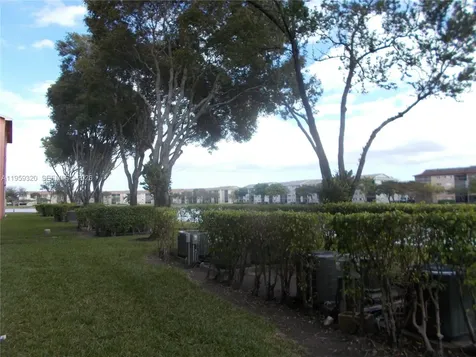 701 SW 141st Avenue Pembroke Pines FL 33027