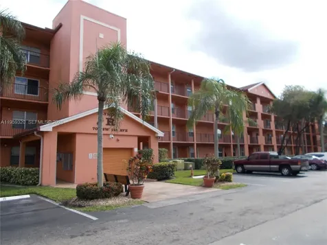 701 SW 141st Avenue Pembroke Pines FL 33027