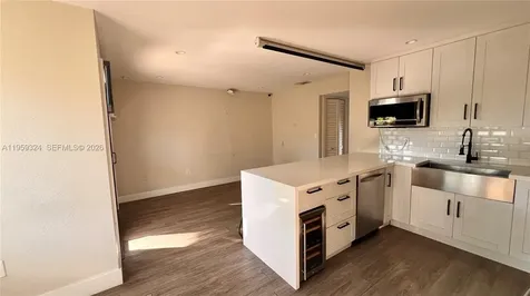 3538 SW 17th Street Miami FL 33145
