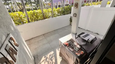3538 SW 17th Street Miami FL 33145
