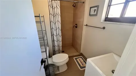 3538 SW 17th Street Miami FL 33145