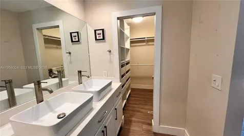 3538 SW 17th Street Miami FL 33145