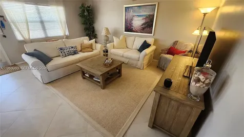 4072 Ventnor P Deerfield Beach FL 33442