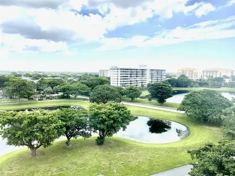 2940 N Course Drive Pompano Beach FL 33069