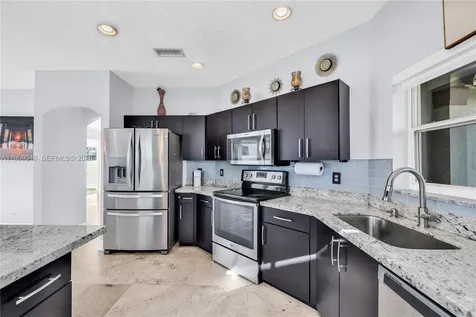 20709 NW 1st Street Pembroke Pines FL 33029