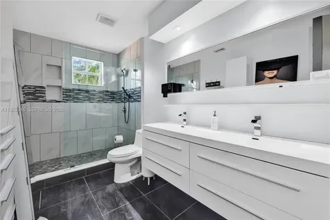 20709 NW 1st Street Pembroke Pines FL 33029
