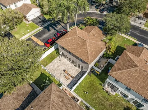 20709 NW 1st Street Pembroke Pines FL 33029