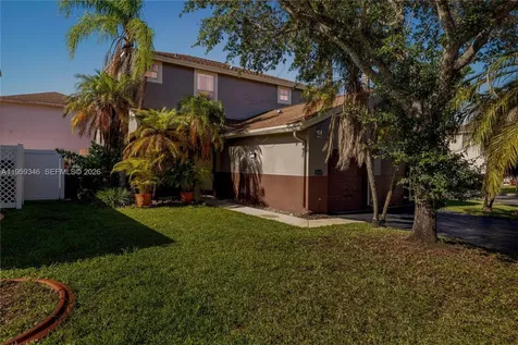 20709 NW 1st Street Pembroke Pines FL 33029
