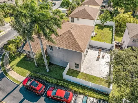 20709 NW 1st Street Pembroke Pines FL 33029