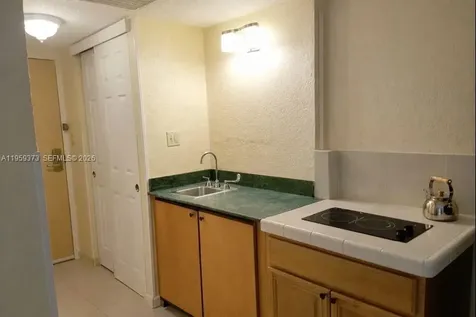 19201 Collins Avenue Sunny Isles Beach FL 33160