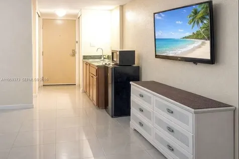 19201 Collins Avenue Sunny Isles Beach FL 33160
