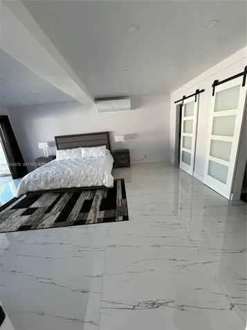39 SE 7th Street Dania Beach FL 33004