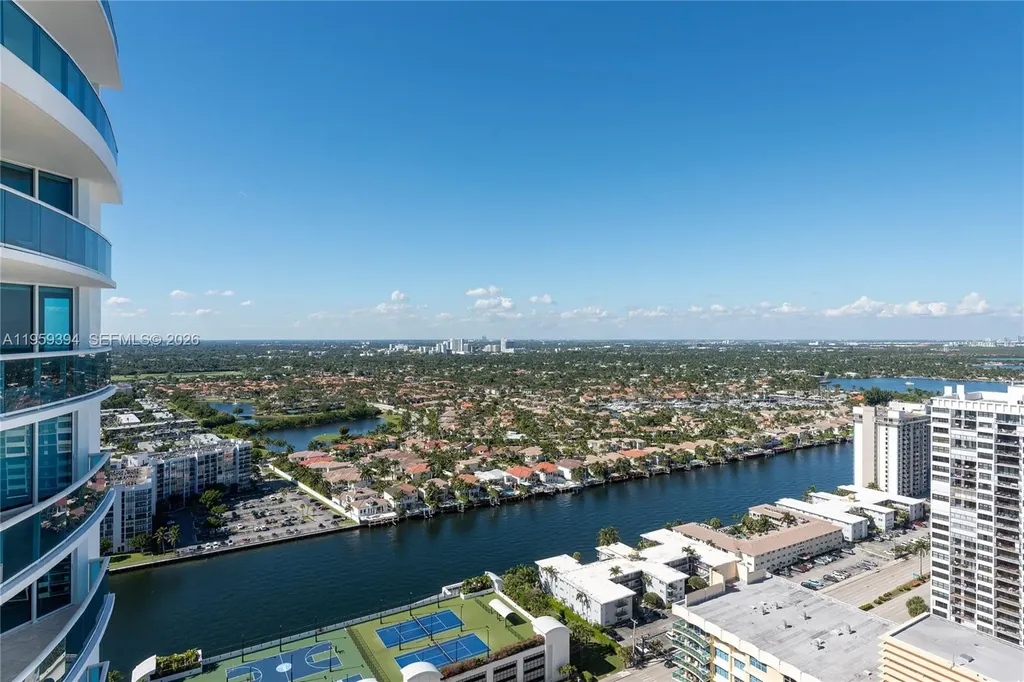 2711 S Ocean Drive Hollywood FL 33019