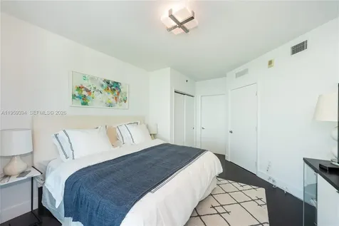 2711 S Ocean Drive Hollywood FL 33019