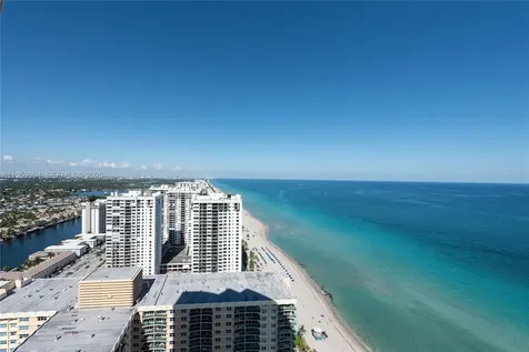 2711 S Ocean Drive Hollywood FL 33019