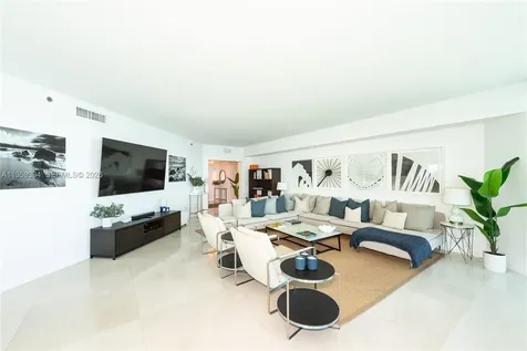 2711 S Ocean Drive Hollywood FL 33019
