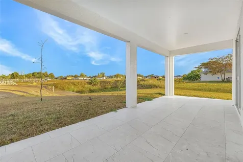 1523 NE 19 Avenue Cape Coral FL 33909