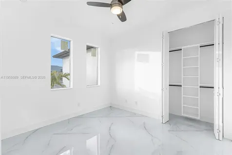 1523 NE 19 Avenue Cape Coral FL 33909