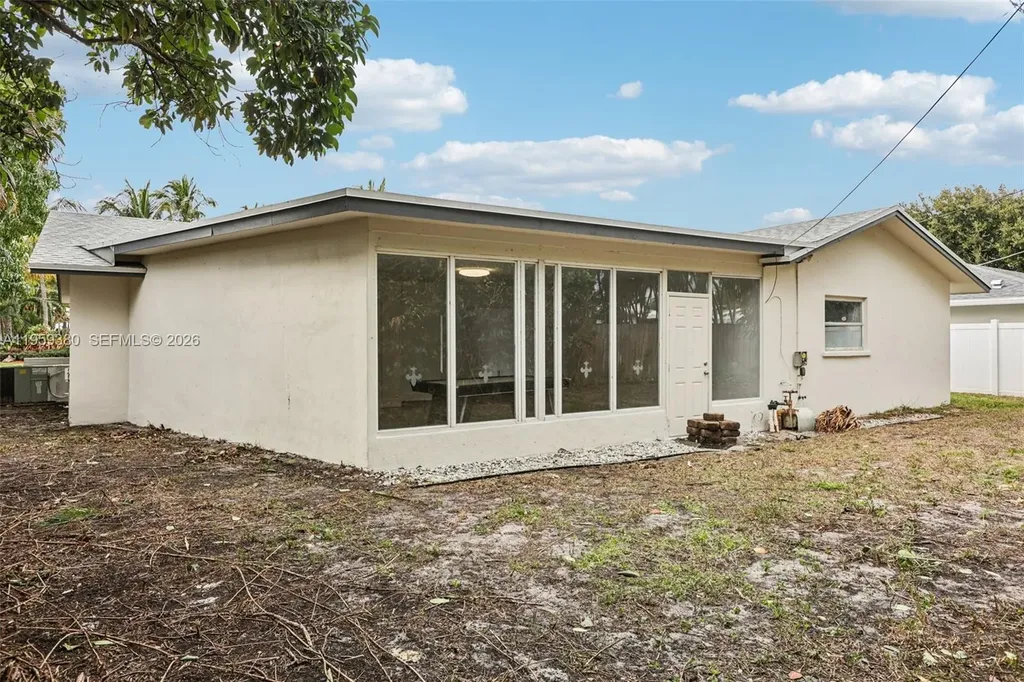 2720 NE 25th Terrace Boca Raton FL 33431