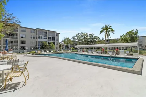 4850 NW 29th Court Lauderdale Lakes FL 33313