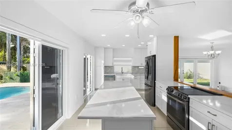 8614 SW 102nd Place Miami FL 33173