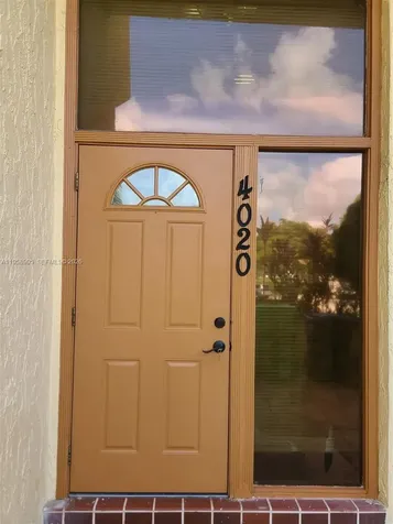 4020 Del Rio Way Sunrise FL 33351