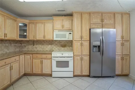 933 NW 133rd Court Miami FL 33182