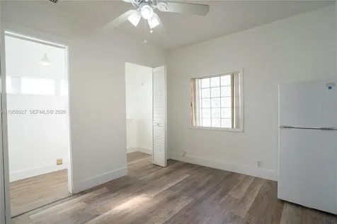 933 NW 133rd Court Miami FL 33182