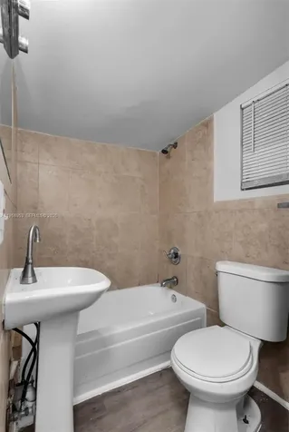 914 NW 80th Street Miami FL 33150