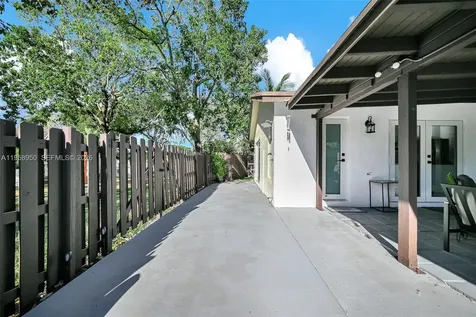 13416 SW 108th Street Circle N Miami FL 33186